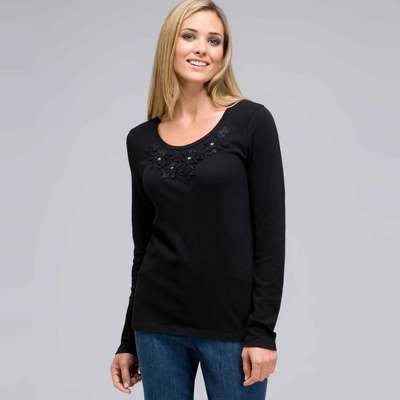 Long Sleeve Appliqued Crew Neck